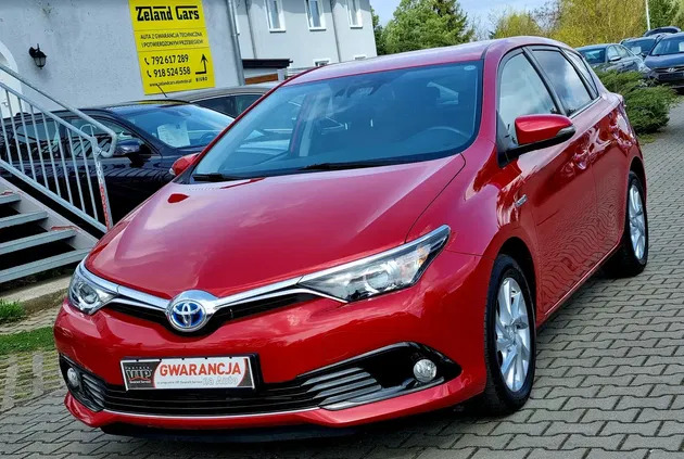 Toyota Auris cena 59900 przebieg: 45000, rok produkcji 2016 z Buk małe 277